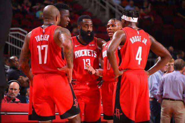 快船vs火箭,一场激情四溢的NBA对决 快船vs火箭,一场激情四溢的NBA对决